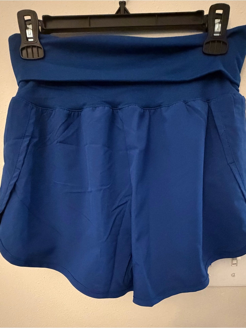 Zenana fold down waist short with built in liner Sz L